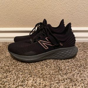 Black New Balance Roav fresh foam. Sz 8.5